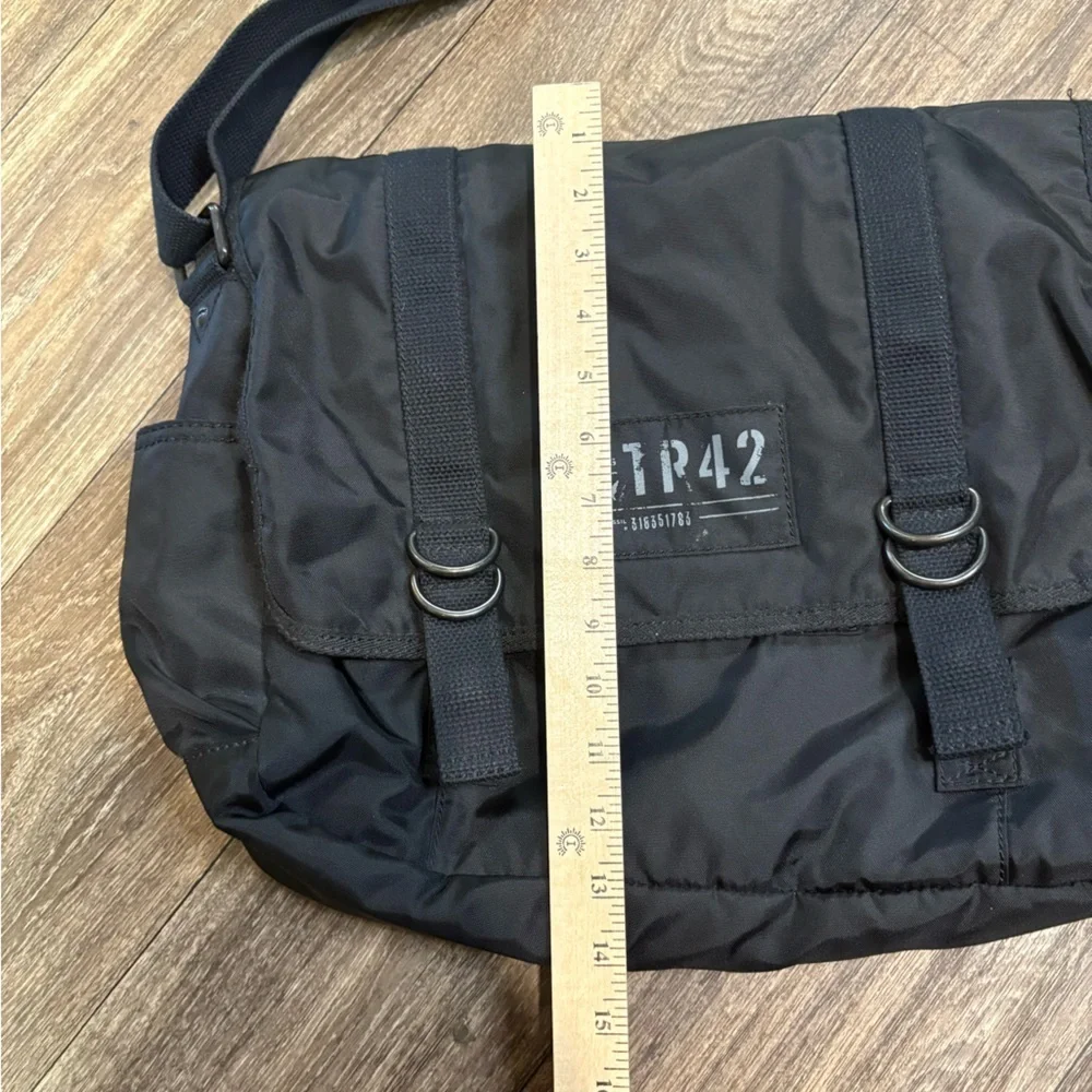 Fossil Messenger Computer Bag Black Adjustable Travel Nylon Utility